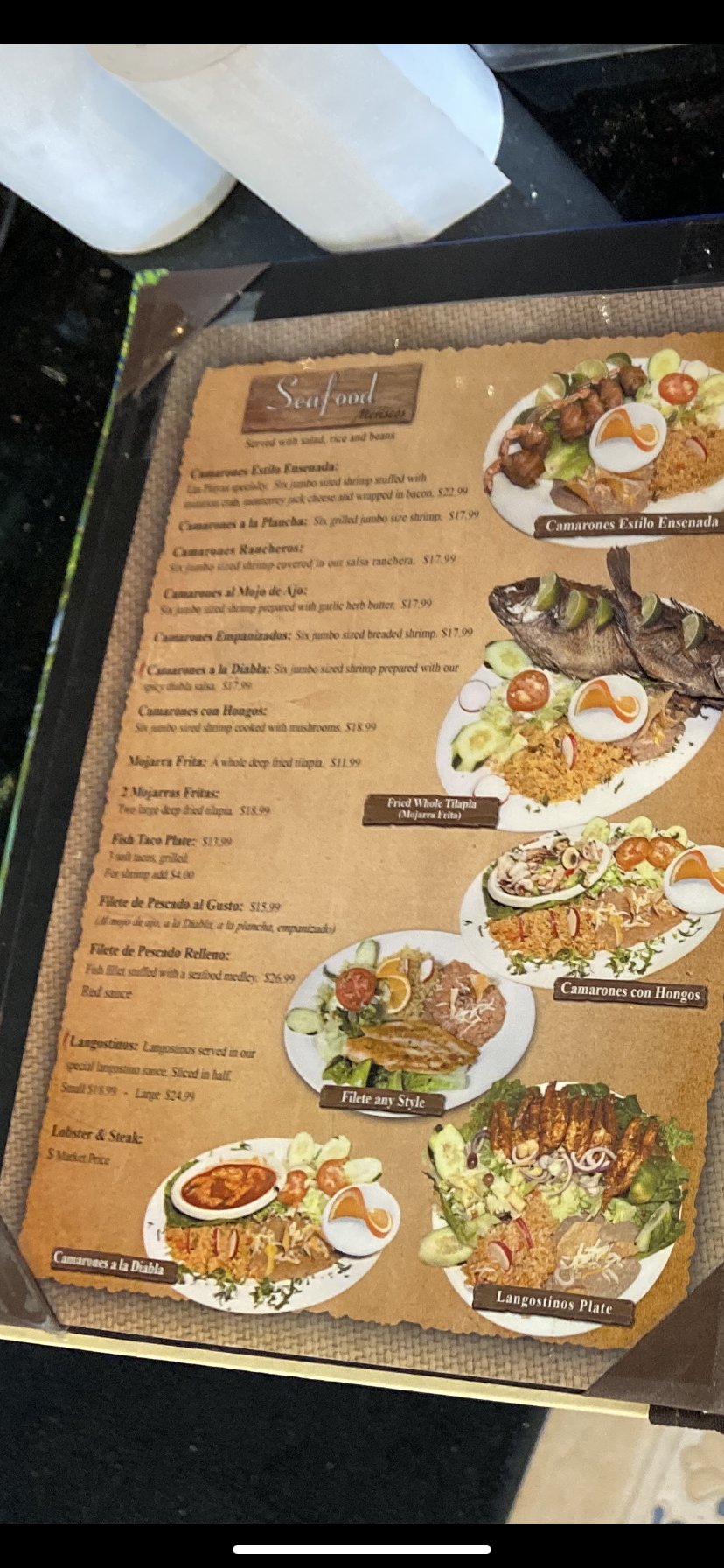 Menu pages with soups, salads, and mariscos.